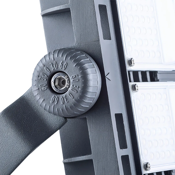 Reflector LED Macroled FL-240 240W con luz color blanco frío 4